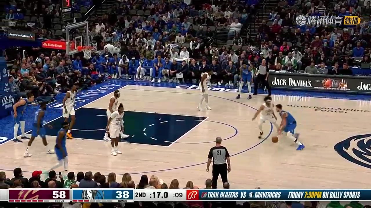 魔術(shù)師附體！東契奇神仙不看人背傳 畢竟周最佳助攻TOP10！