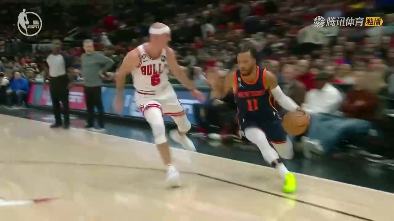 秀啊！布倫森腳踝終結(jié)將卡魯索晃倒坐地！再三分殺死比賽（布倫森集錦）