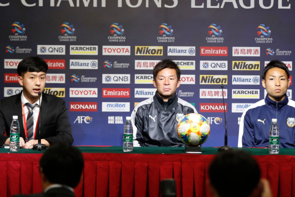 川崎前鋒舉行亞冠發(fā)佈會：鬼木達(dá)談願景、頌克拉辛表態(tài)爭勝